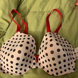 White and black polka dot smooth cup bra